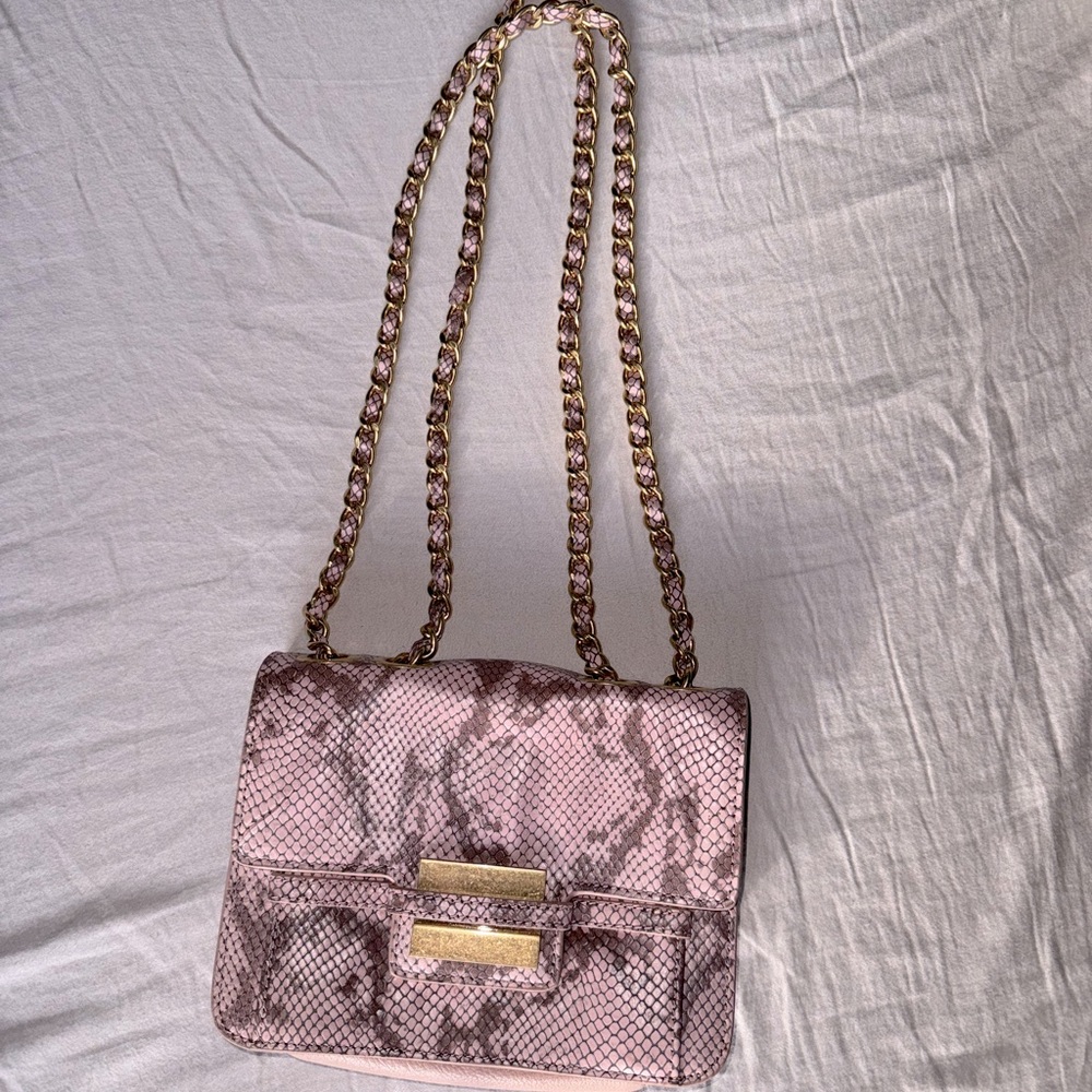 Vintage pink snake skin styled leather purse